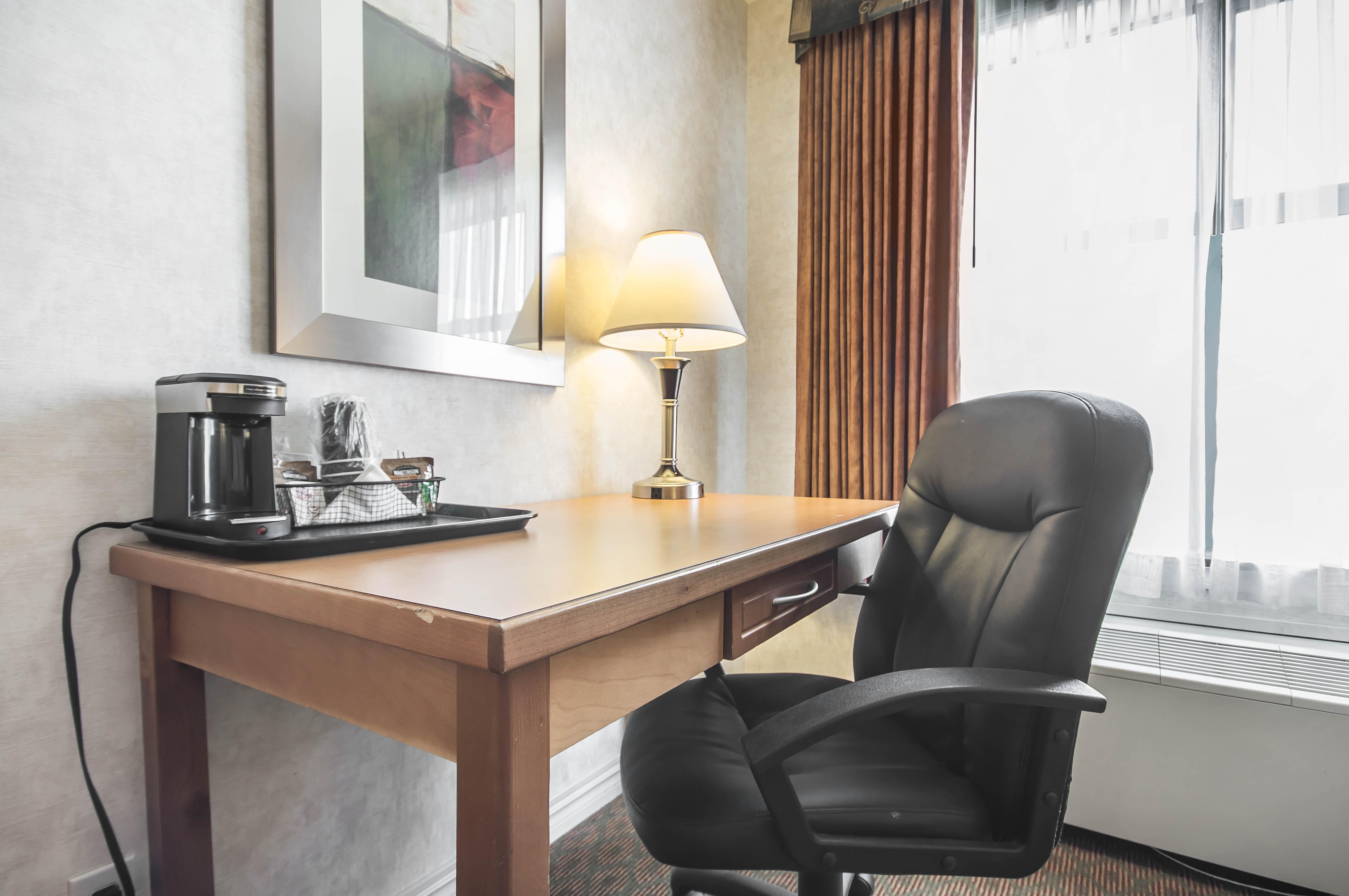 Prestige Kamloops Hotel Buitenkant foto