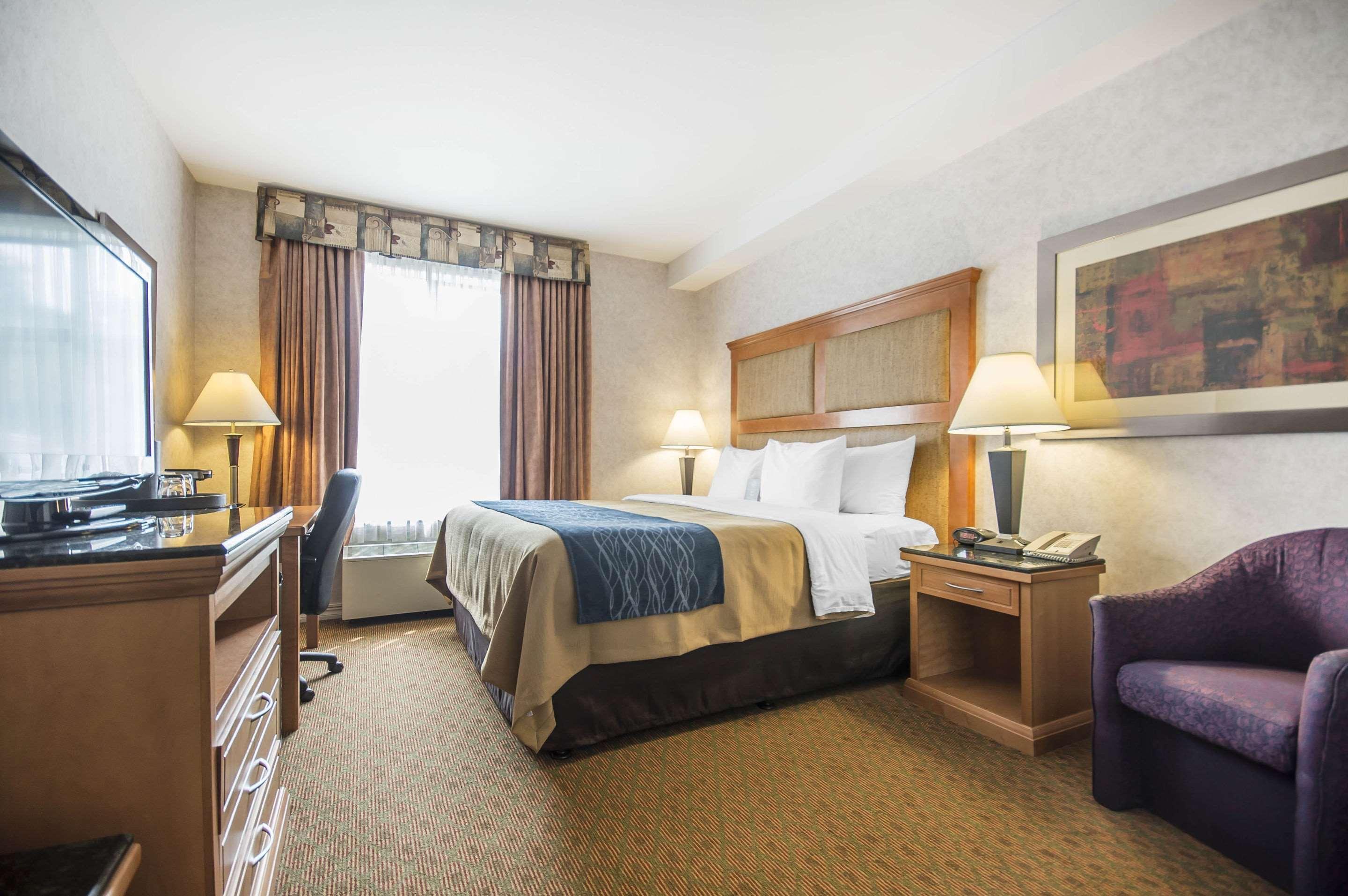 Prestige Kamloops Hotel Buitenkant foto