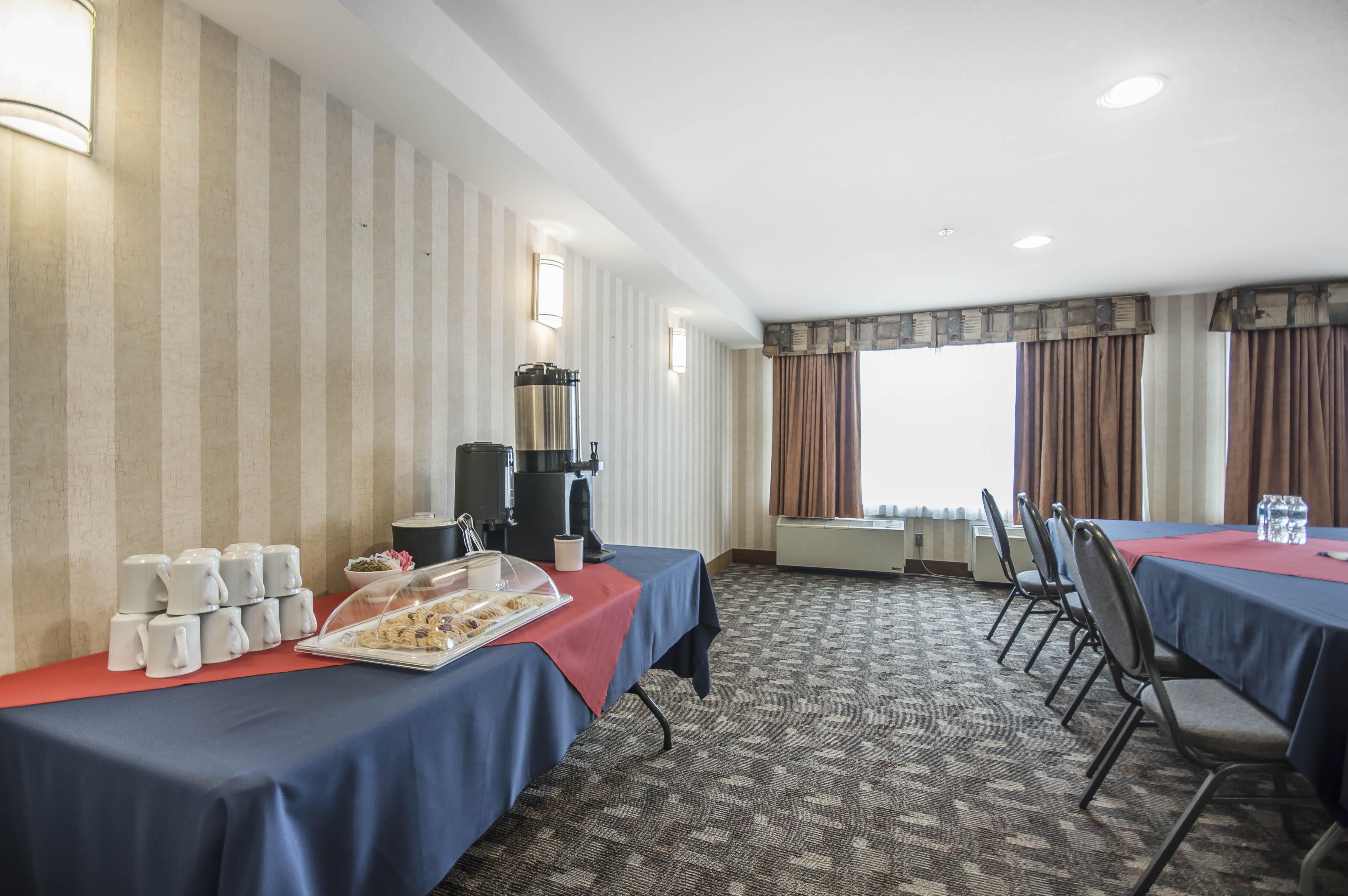 Prestige Kamloops Hotel Buitenkant foto