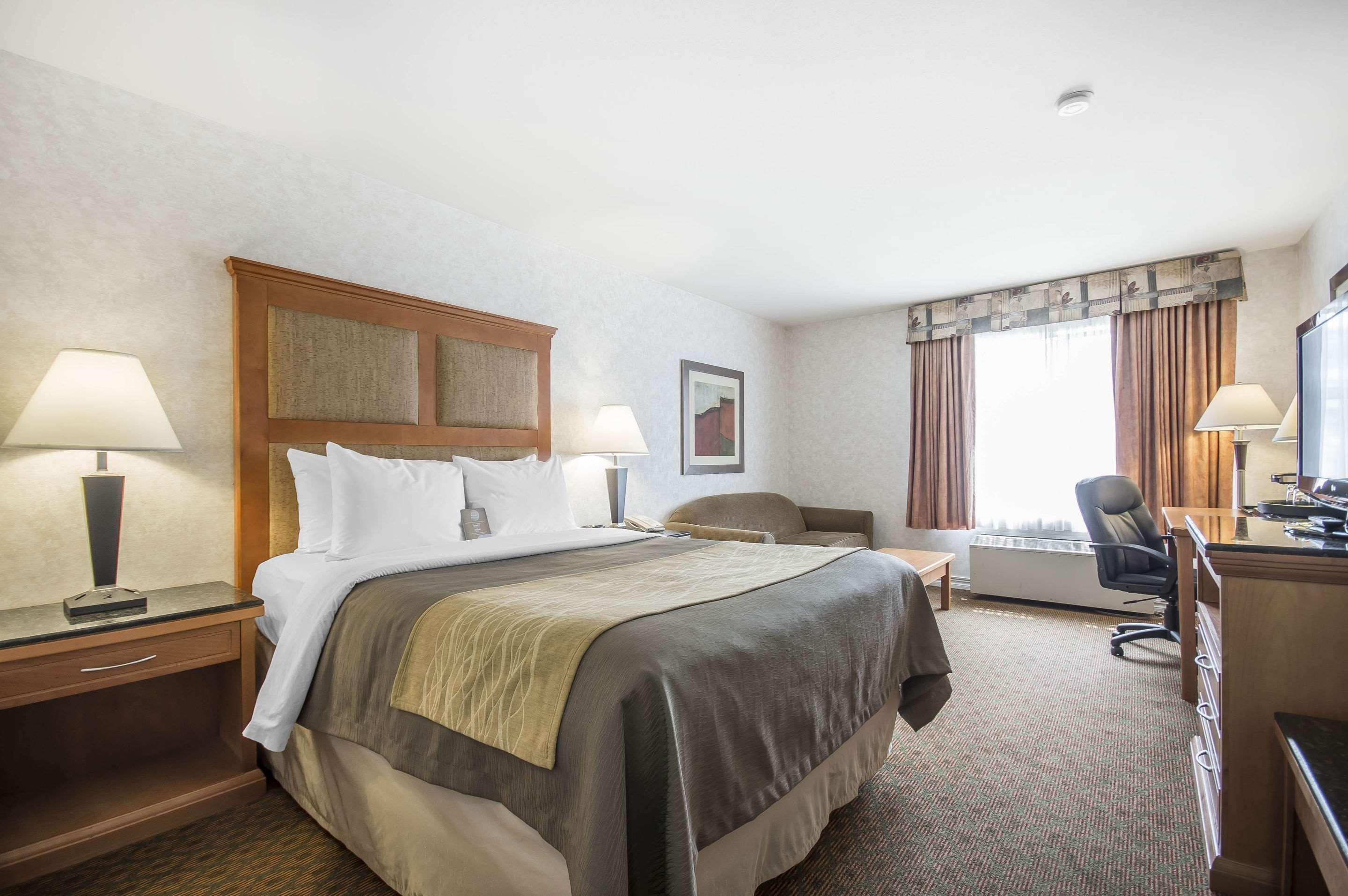 Prestige Kamloops Hotel Buitenkant foto