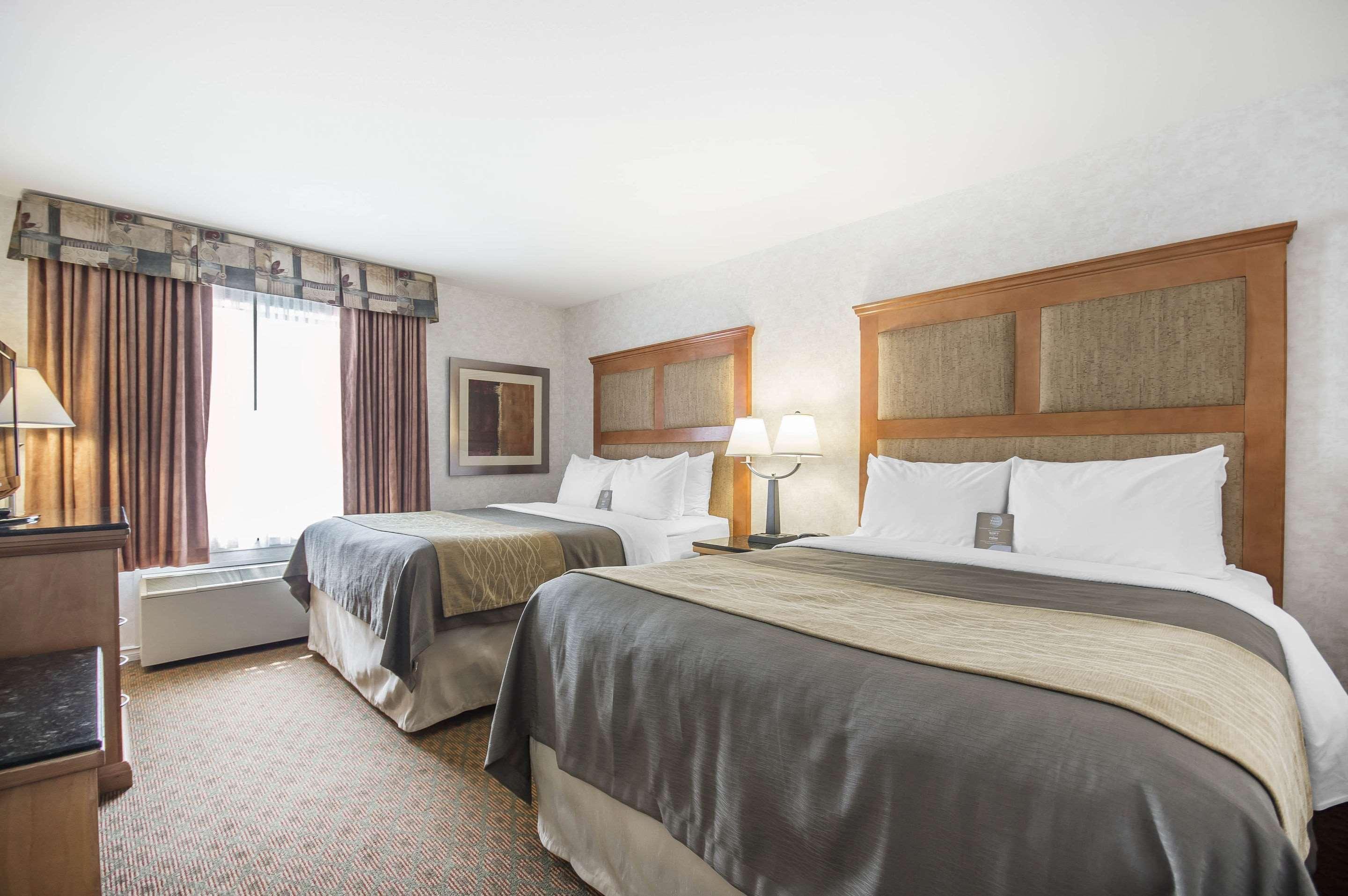 Prestige Kamloops Hotel Buitenkant foto