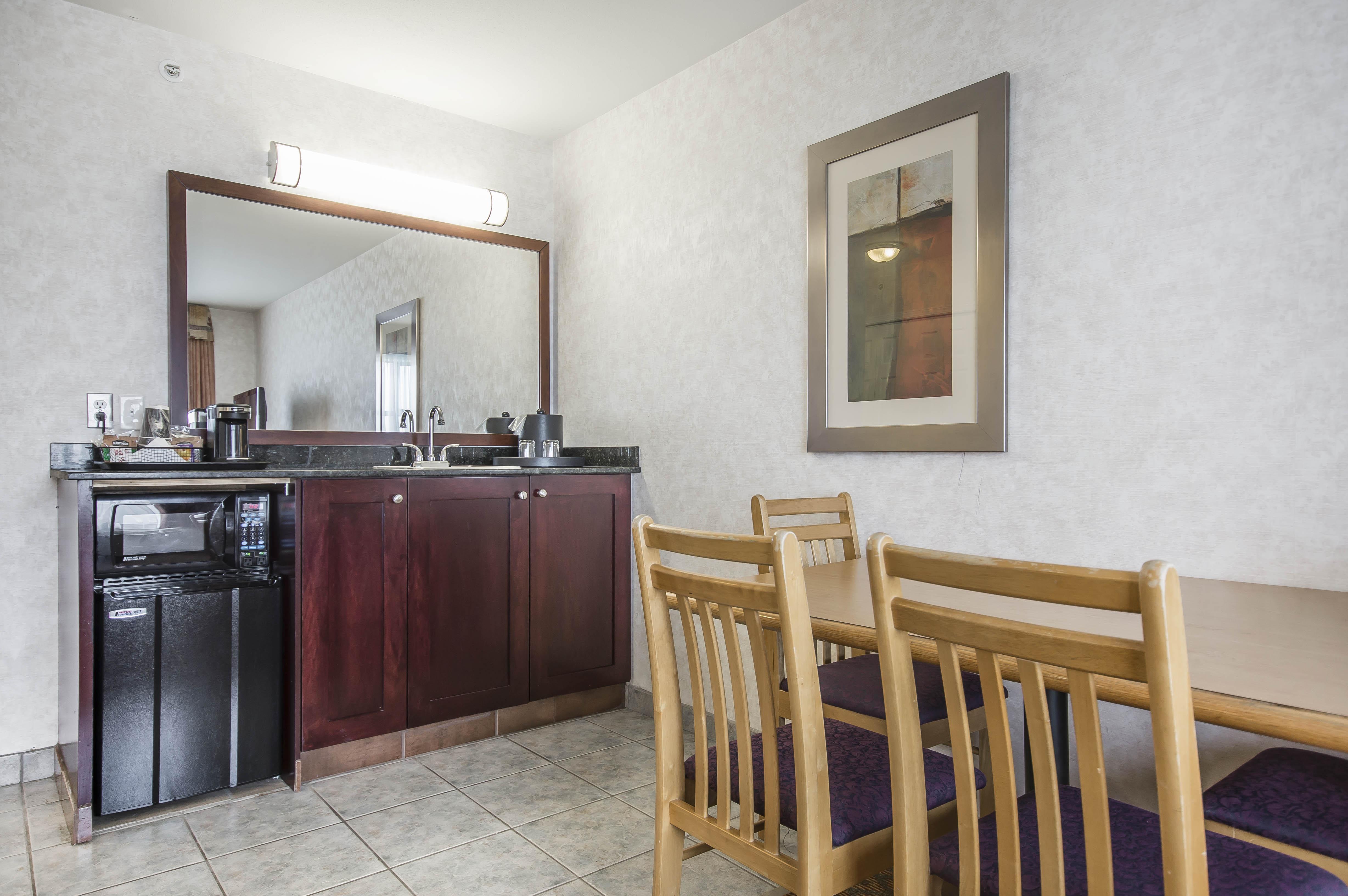 Prestige Kamloops Hotel Buitenkant foto