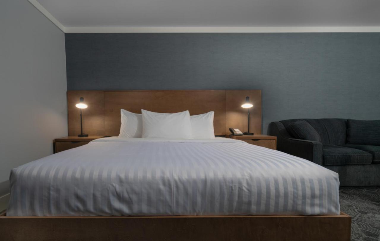 Prestige Kamloops Hotel Buitenkant foto