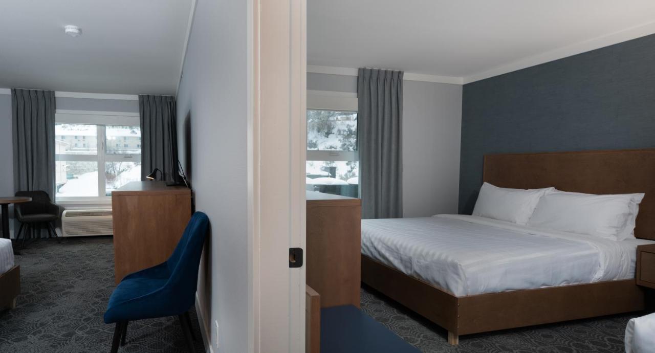 Prestige Kamloops Hotel Buitenkant foto